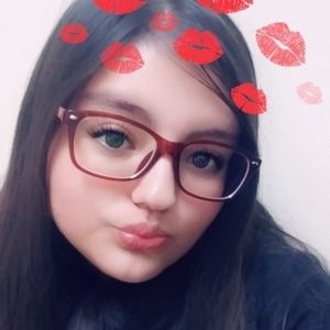 Meet your Posher, Esmeralda